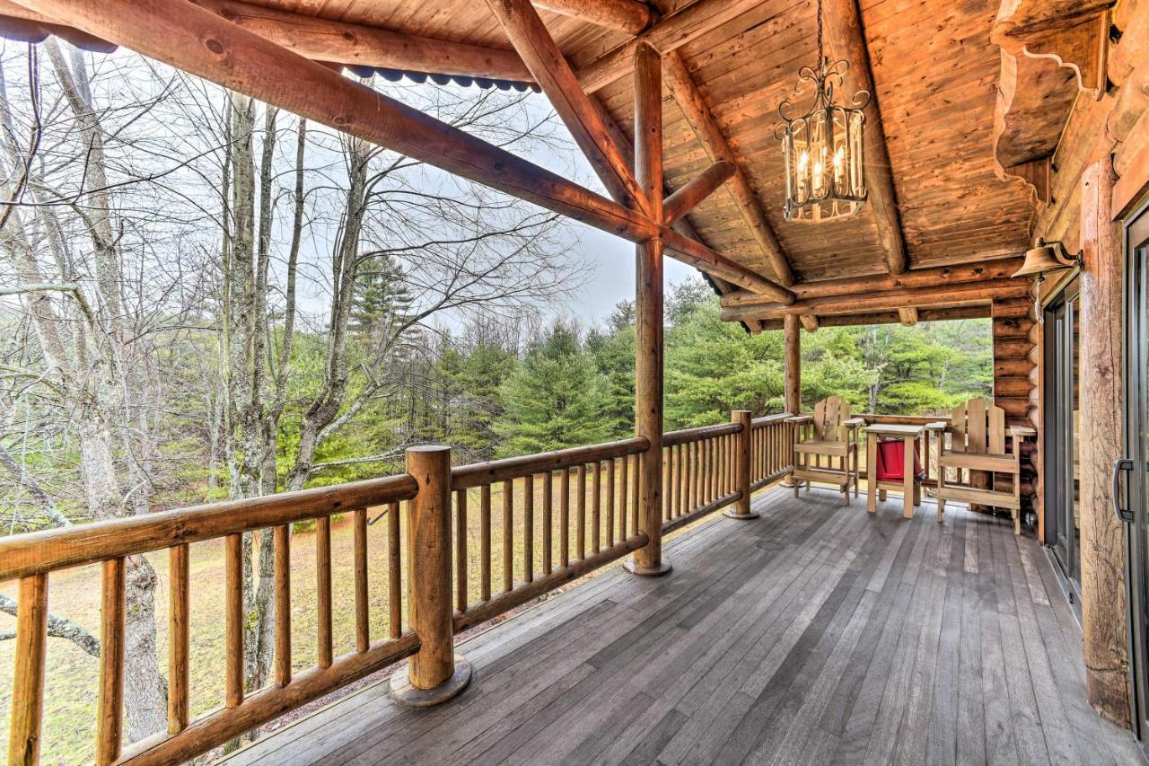 Spacious Cabin With Decks Near Saratoga Springs Middle Grove 外观 照片
