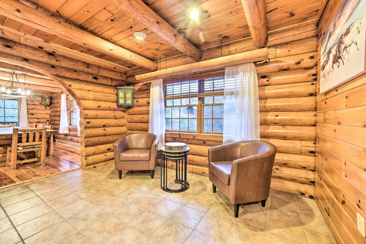 Spacious Cabin With Decks Near Saratoga Springs Middle Grove 外观 照片
