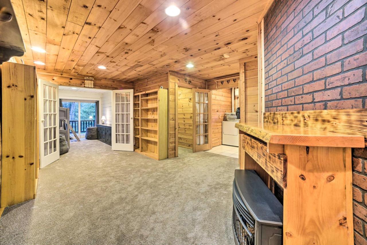 Spacious Cabin With Decks Near Saratoga Springs Middle Grove 外观 照片